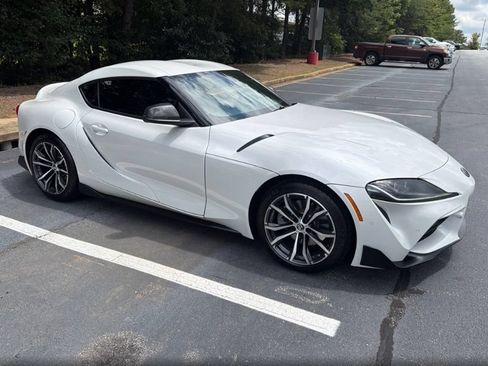 Used 2022 Toyota Supra w/ Safety & Technology Package RWD image 3