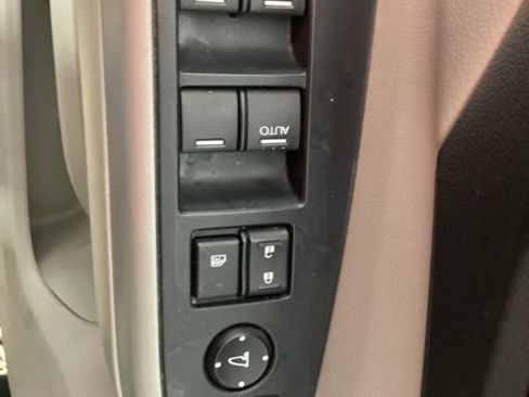 Used 2013 Honda CR-V EX-L image 17