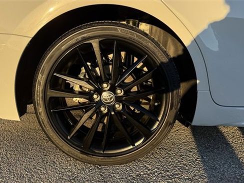 Used 2023 Toyota Camry XSE image 9