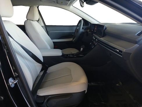 Used 2026 Hyundai Sonata SE FWD image 18
