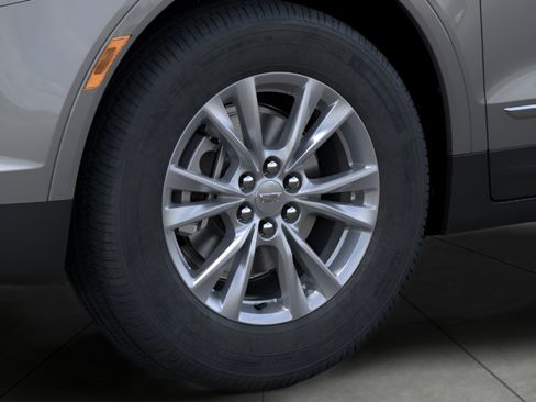 New 2026 Cadillac XT5 Luxury w/ LPO, Floor Liner Package AWD/4WD image 9
