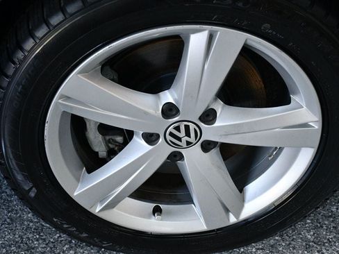 Used 2012 Volkswagen Passat 2.5 SE FWD image 17