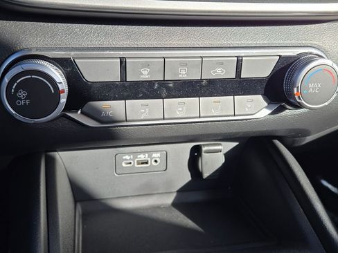 Used 2025 Nissan Altima 2.5 S image 22