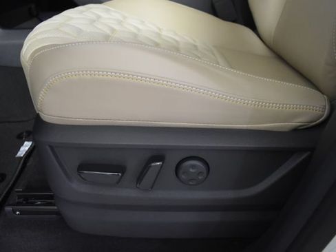 New 2026 Nissan Armada Platinum AWD/4WD image 12
