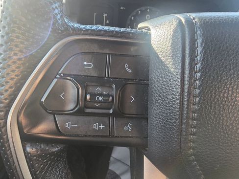 Used 2025 Toyota Tacoma SR5 image 20