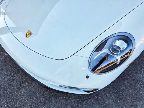 Used 2017 Porsche 911 Carrera 4S AWD/4WD image 15