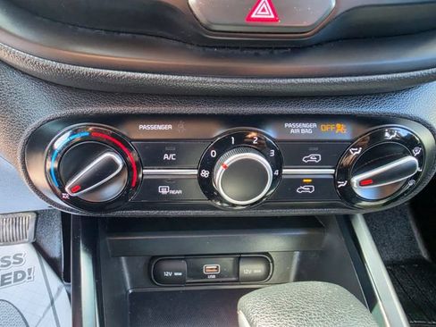 Used 2022 Kia Soul LX w/ Technology Package FWD image 21