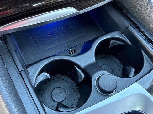 Used 2021 BMW 530i w/ Premium Package image 7