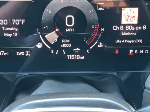 Used 2025 GMC Yukon Denali AWD/4WD image 32