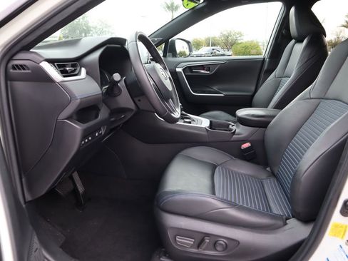 Certified 2021 Toyota RAV4 XSE image 18