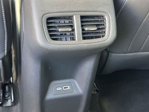 Used 2023 Buick Envision Essence FWD image 19