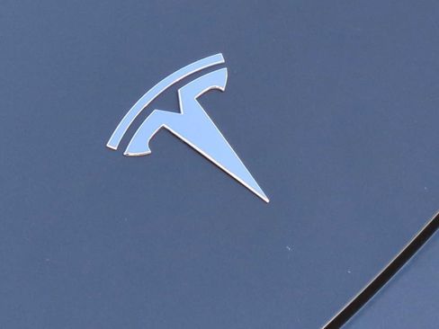 Used 2023 Tesla Model Y Performance image 30