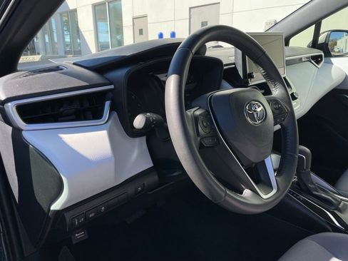 Used 2024 Toyota Corolla LE image 28