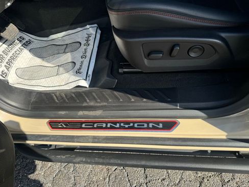 Certified 2024 GMC Canyon AT4X image 17