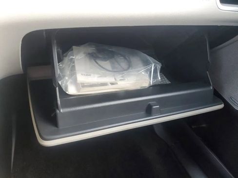 Used 2015 Chevrolet Equinox LTZ image 17