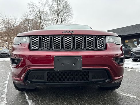 Used 2018 Jeep Grand Cherokee Altitude image 7