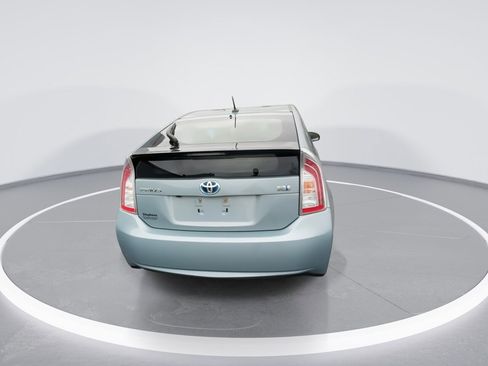 Used 2014 Toyota Prius Three image 16