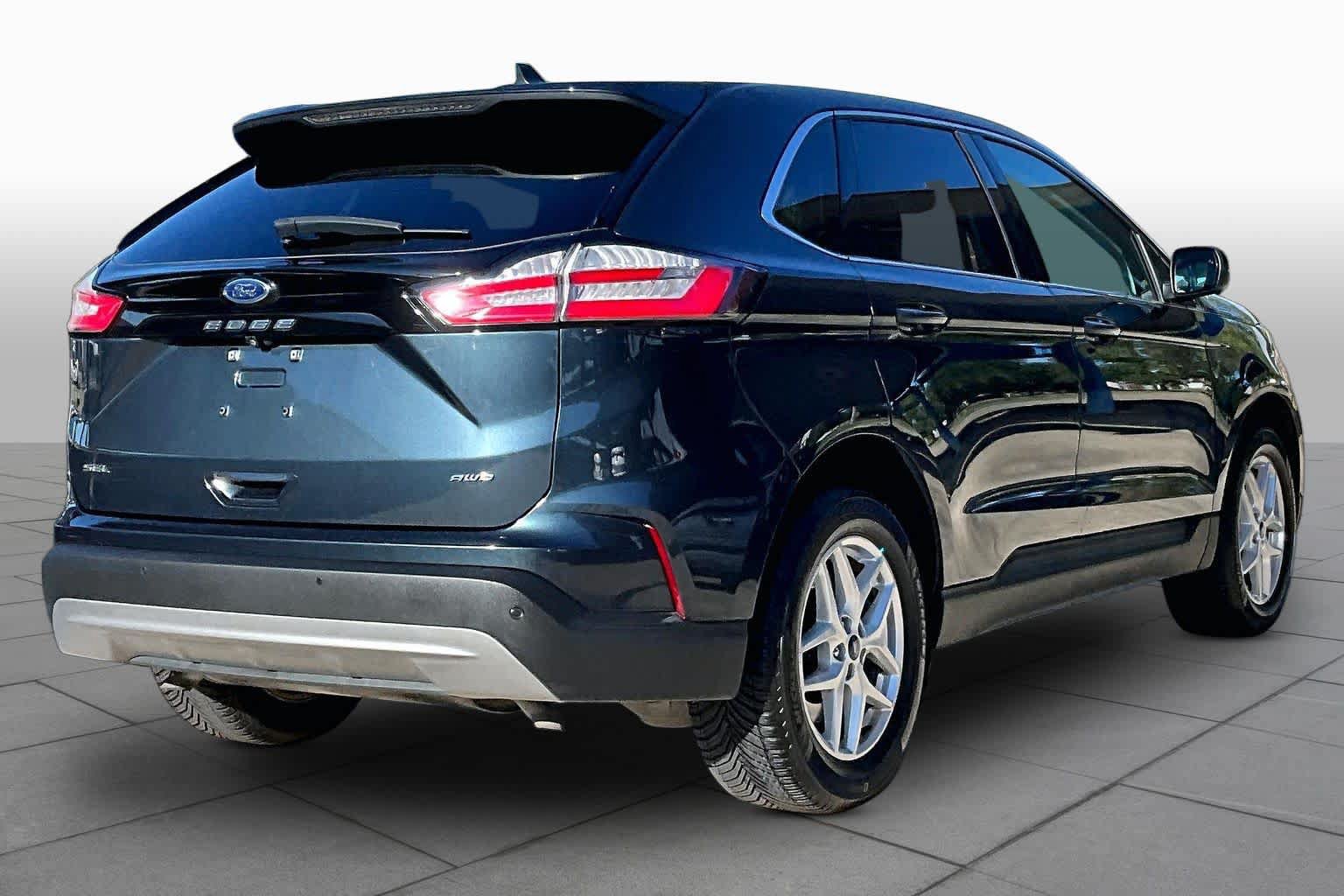 Used 2022 Ford Edge SEL AWD/4WD image 13