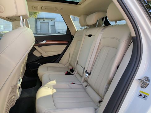 Used 2022 Audi Q5 2.0T Premium Plus image 31