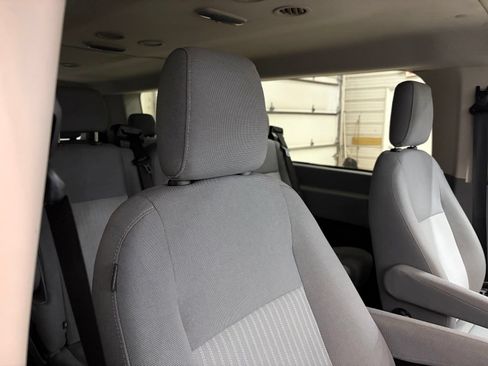 Used 2015 Ford Transit 150 XLT RWD image 20
