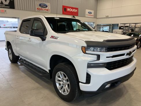 Used 2019 Chevrolet Silverado 1500 RST image 3