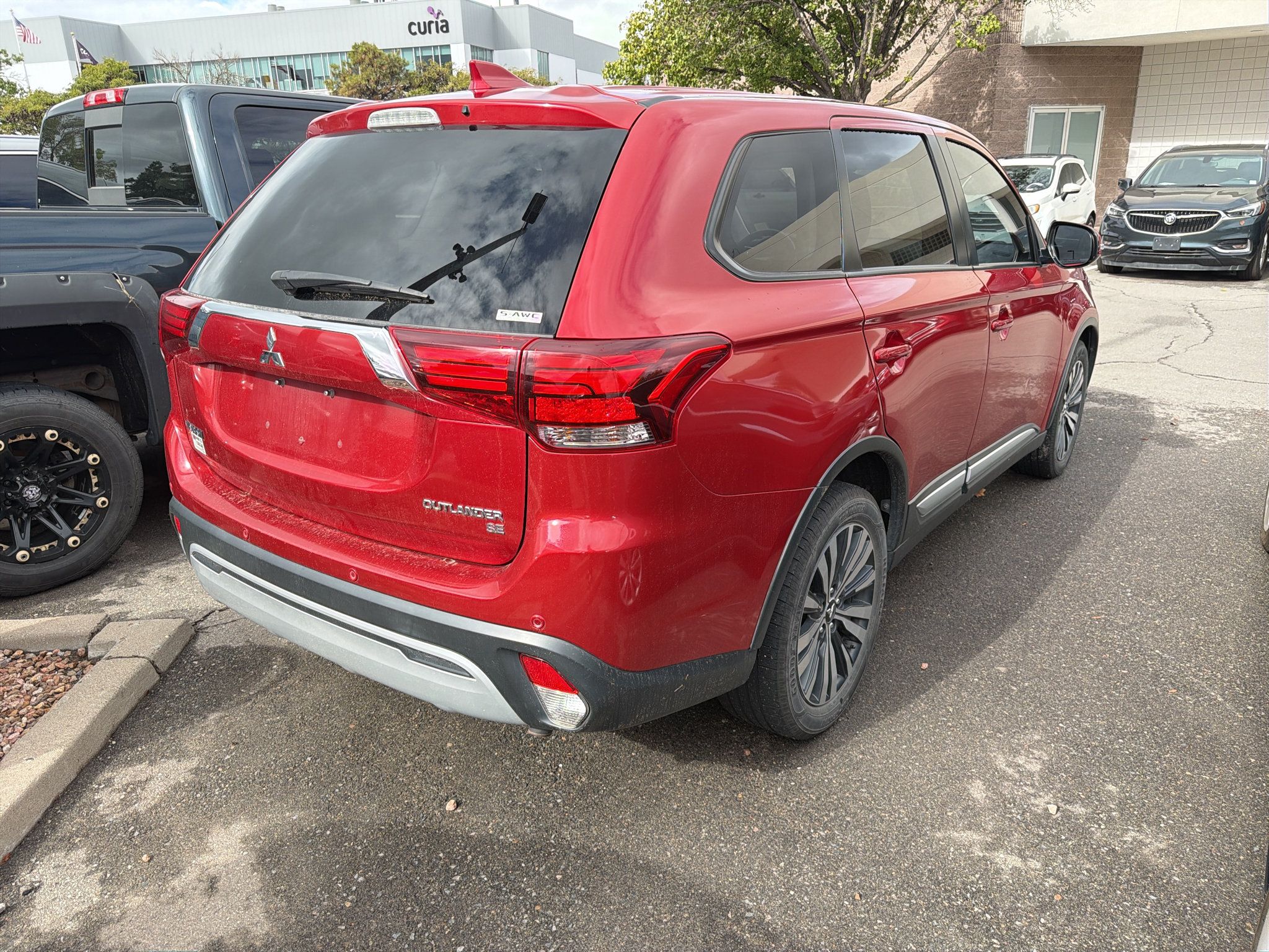 Used 2019 Mitsubishi Outlander SE AWD/4WD image 4