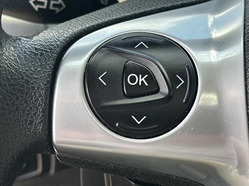 Used 2014 Ford Focus SE FWD image 22