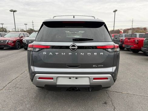 New 2025 Nissan Pathfinder SL w/ SL Premium Package image 6