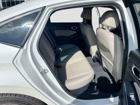 Used 2024 Honda Civic Touring image 24