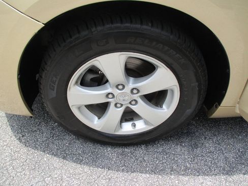 Used 2012 Toyota Sienna FWD image 25
