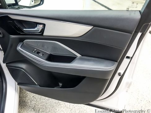 Used 2025 Acura MDX SH-AWD image 27