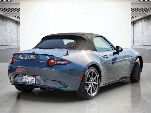 Used 2020 MAZDA MX-5 Miata Grand Touring RWD image 7