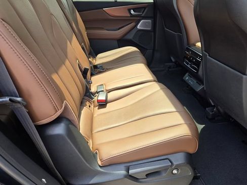 Certified 2025 Acura MDX FWD w/ Technology Package image 14