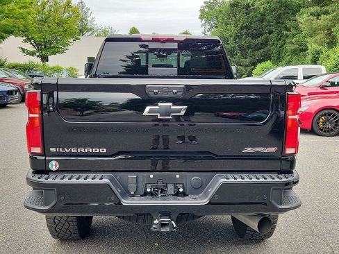 Used 2026 Chevrolet Silverado 2500 ZR2 AWD/4WD image 5