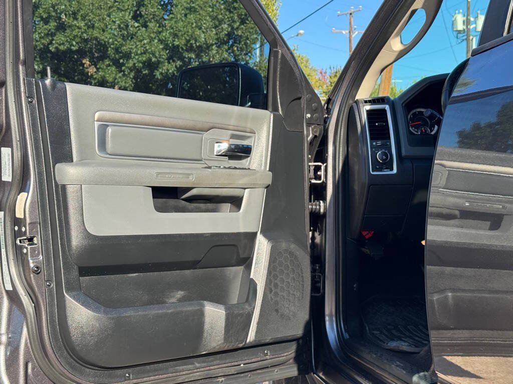 Used 2016 RAM 1500 Big Horn RWD image 5