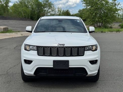 Certified 2021 Jeep Grand Cherokee Laredo X image 8