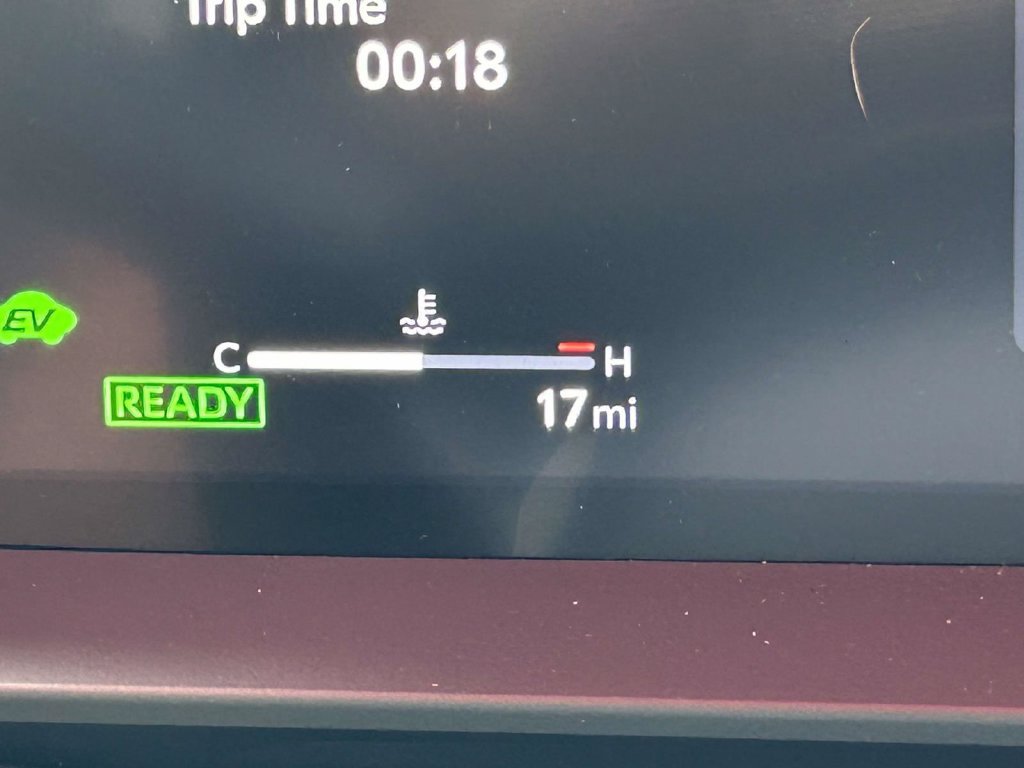 Used 2026 Toyota RAV4 XLE Premium FWD image 28