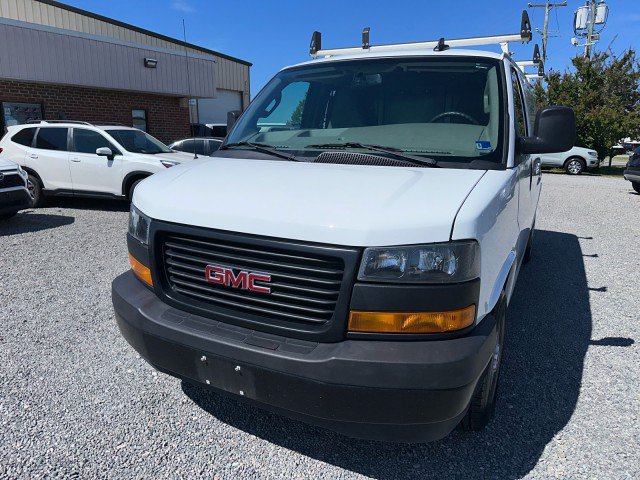 Used 2024 GMC Savana 2500 w/ Driver Convenience Package RWD image 3