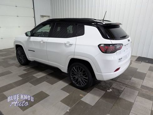 Used 2023 Jeep Compass High Altitude AWD/4WD image 2