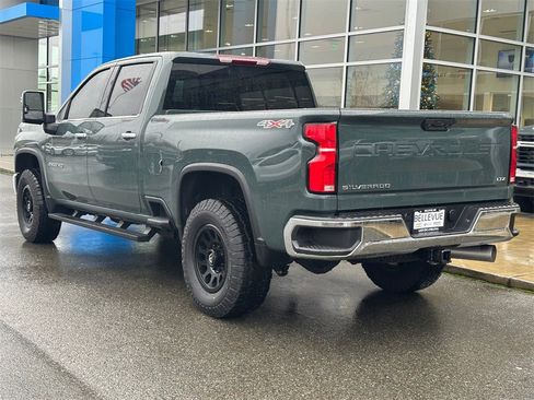 Used 2025 Chevrolet Silverado 2500 LTZ image 3