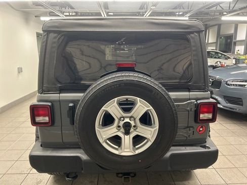 Used 2023 Jeep Wrangler Sport S image 6