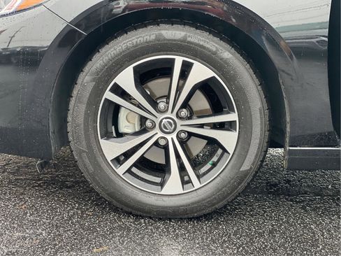 Used 2022 Nissan Sentra SV w/ Lighting Package image 28