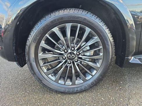 Used 2024 INFINITI QX80 Sensory image 34