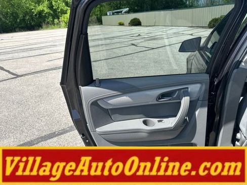 Used 2017 Chevrolet Traverse LS AWD/4WD image 27