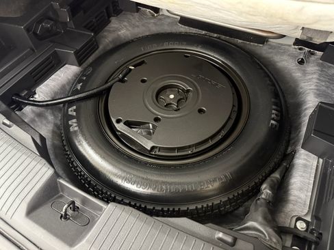 Used 2023 Nissan Rogue SL w/ SL Premium Package image 67