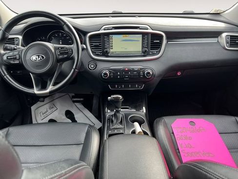 Used 2016 Kia Sorento EX w/ EX Premium Package image 10