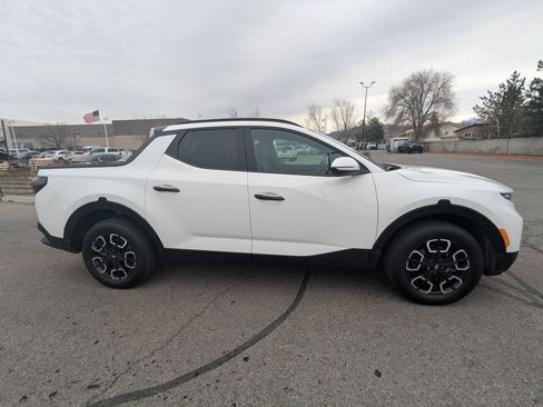 Used 2024 Hyundai Santa Cruz SEL w/ Activity Package image 2
