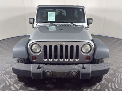 Used 2013 Jeep Wrangler Unlimited Sport AWD/4WD image 2