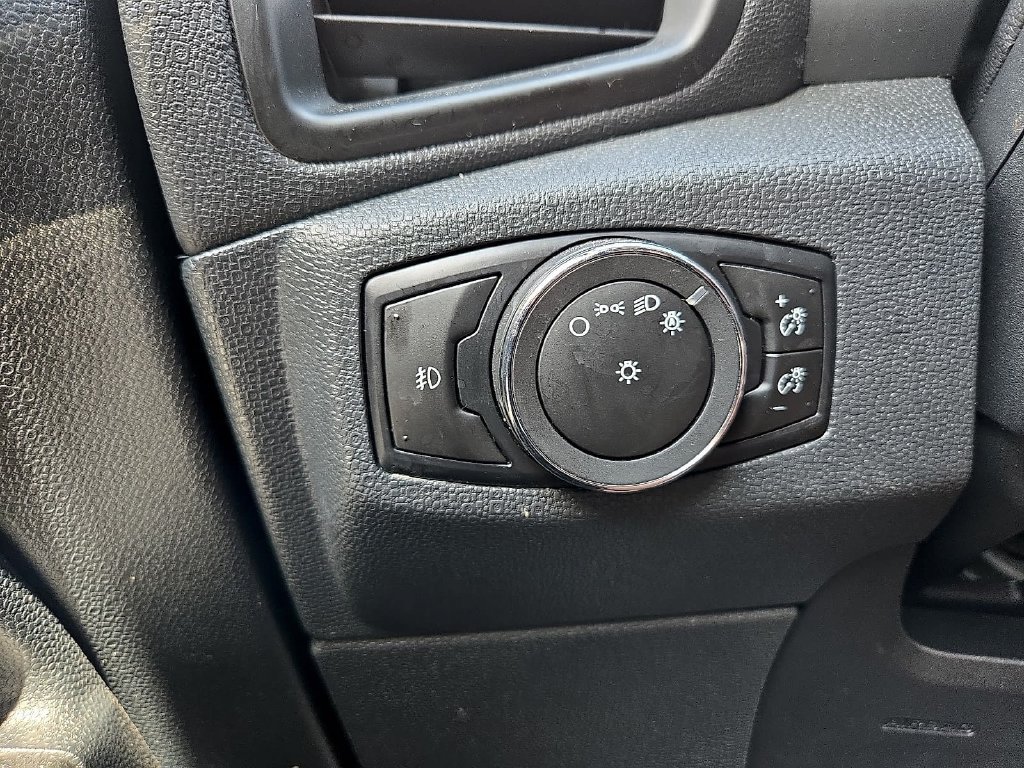 Used 2021 Ford EcoSport SE w/ Interior Protection Package FWD image 22