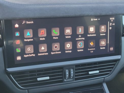 Certified 2023 Porsche Cayenne Turbo GT image 17